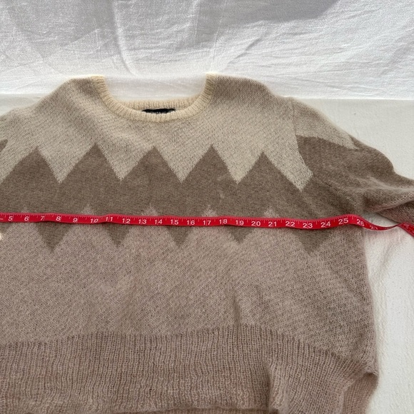 Zara Cozy Chevron Pattern Sweater - Cream and Brown #A - Picture 4 of 8
